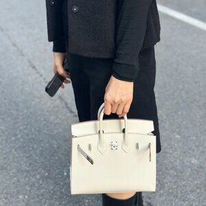 Classic Hermes Bag: A Stylish and Versatile Choice for Elegance